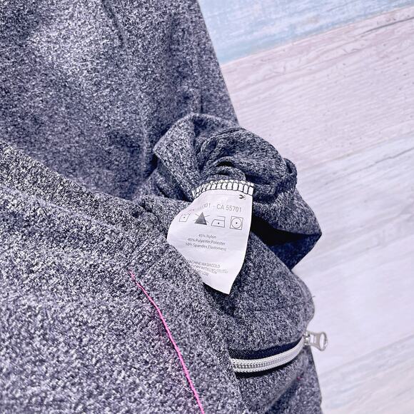 ZUMBA Elegance Full Zip Logo Hoodie Gray Pink Kangaroo Pocket Womens Small - Picture 7 of 9